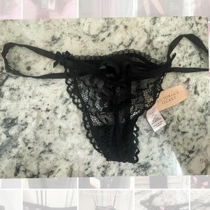 NWT Victorias Secret black lace thong size small